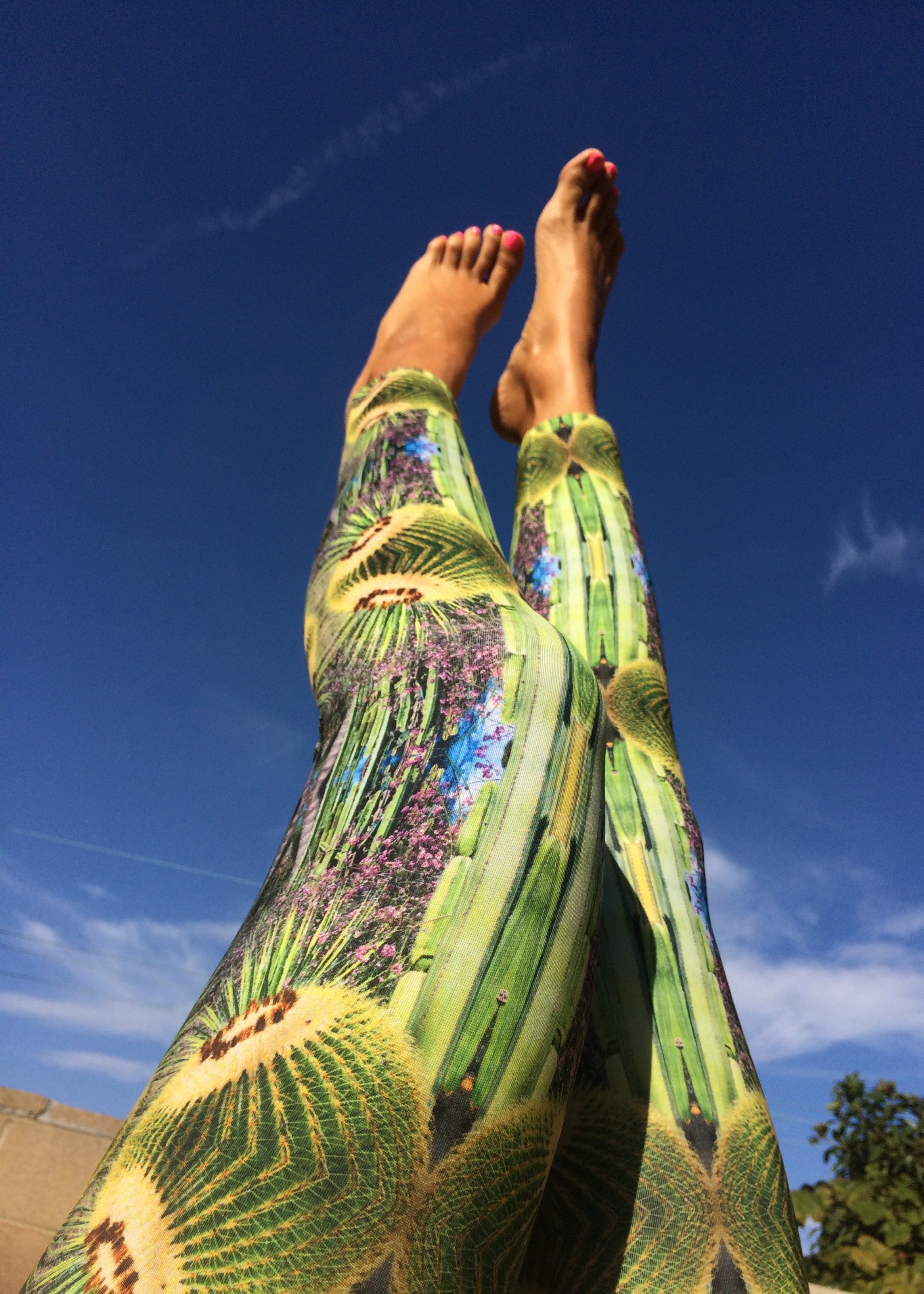 Prickly Plaid Leggings